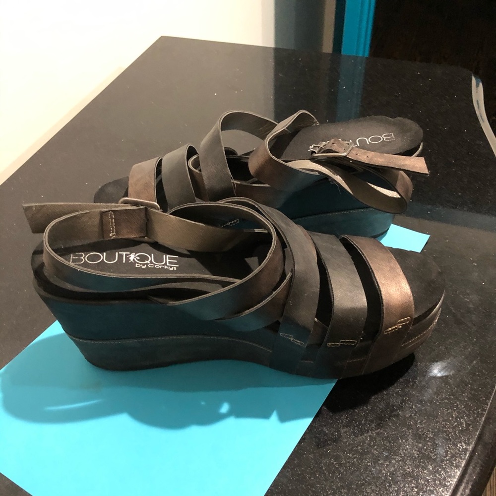 Corky Wedges